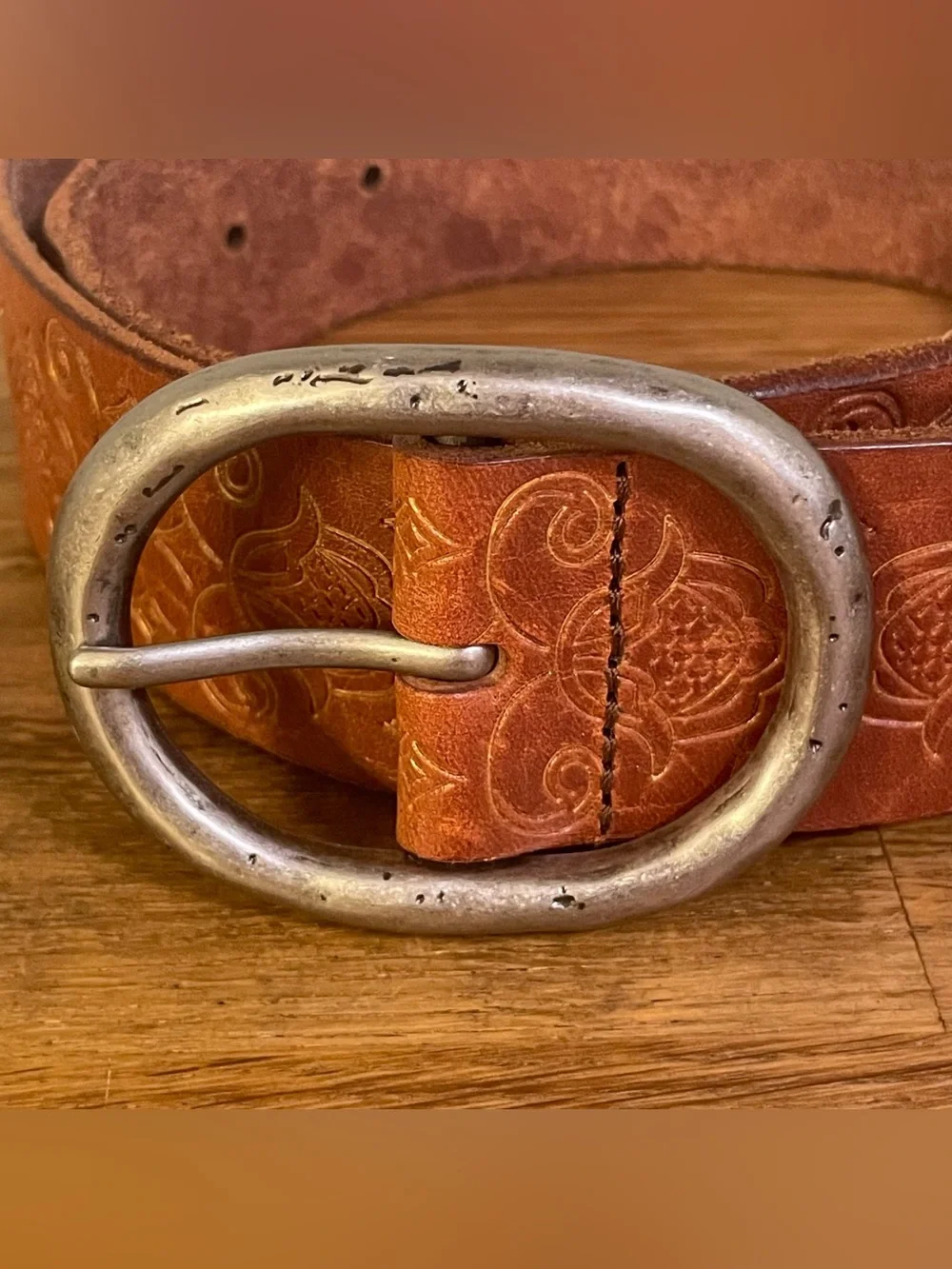 American Eagle Outfitters brown tooled
